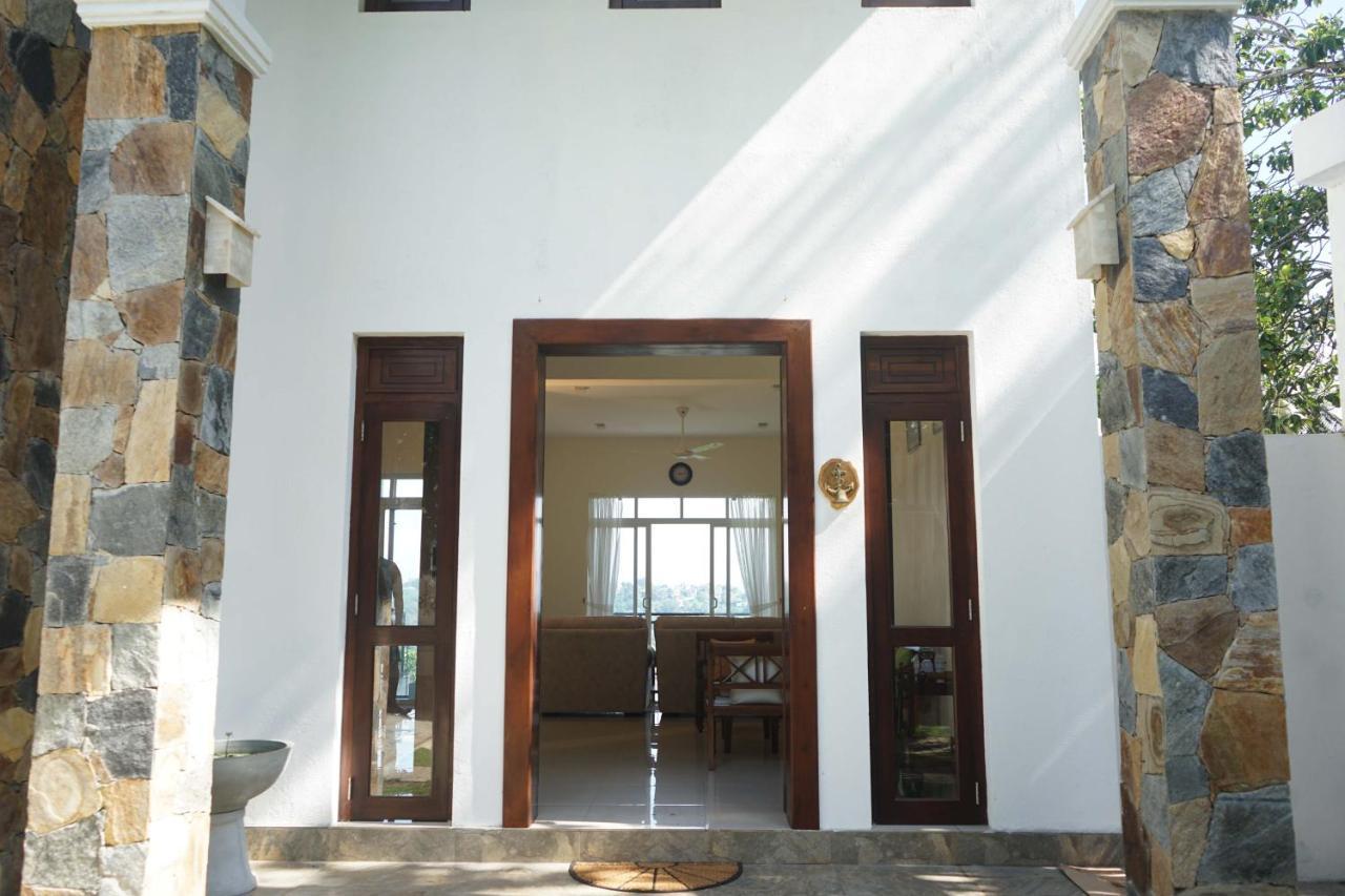 Amandara Hills Kandy Exterior foto
